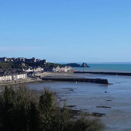Cancale, Studio Cote Jardin Apartment Cancale